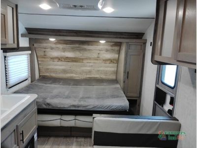 2021 Gulf Stream RV Friendship — photo 22 view