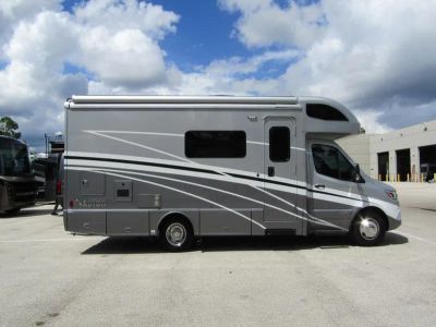2025 Winnebago NAVION - Photo 20
