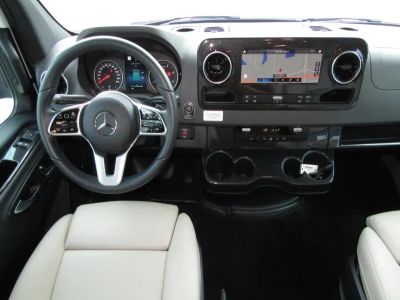 2025 Winnebago NAVION - Photo 2