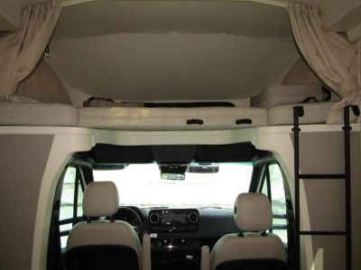 2025 Winnebago NAVION - Photo 3