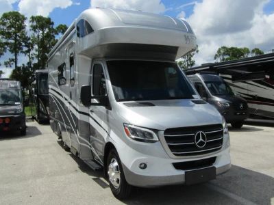 2025 Winnebago NAVION - Photo 1