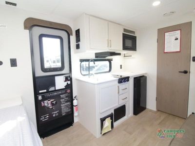 2026 Grand Design Transcend One - Photo 6