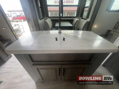 2023 Montana 3761FL - Photo 18