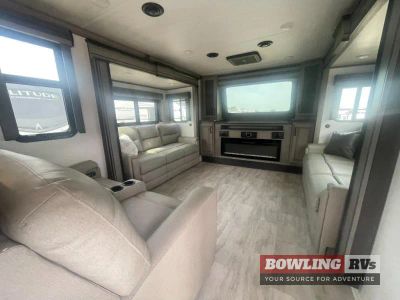 2023 Montana 3761FL - Photo 27