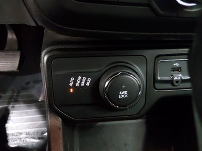 2023 Jeep Renegade - Photo 19