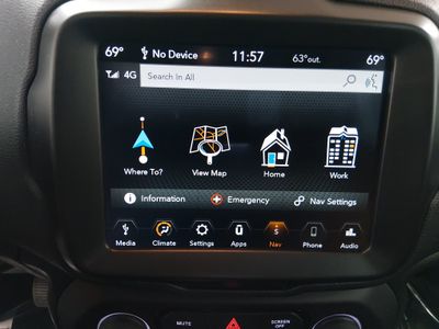 2023 Jeep Renegade - Photo 17