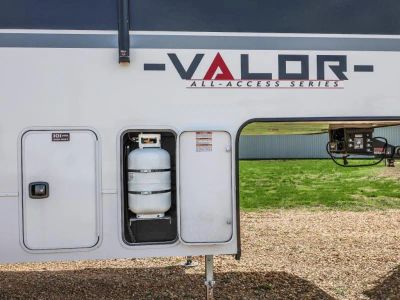 2026 Alliance RV Valor All-Access - Photo 7