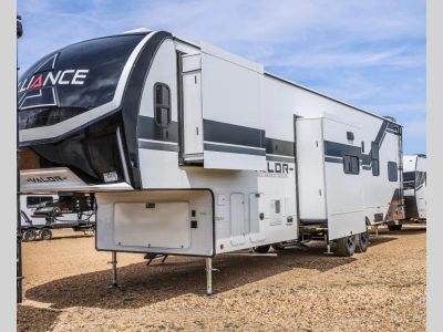 2026 Alliance RV Valor All-Access - Photo 3