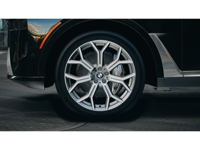 2026 BMW X7 — photo 7 view