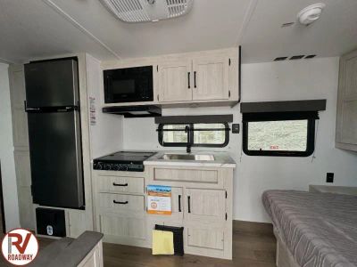 2027 Puma Camping Edition 20BHCE — photo 11 view