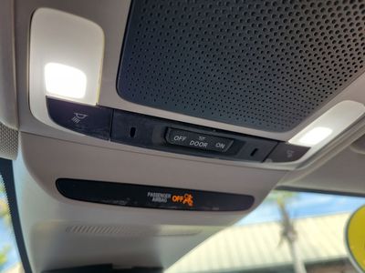 2023 Honda HR-V — photo 18 view