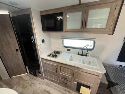 2025 Gulf Stream RV Ameri-Lite - Photo 10