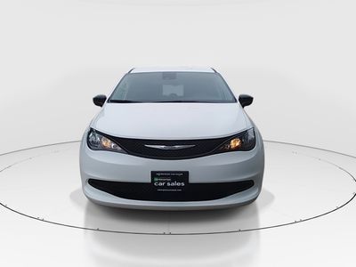 2024 Chrysler Voyager - Photo 2