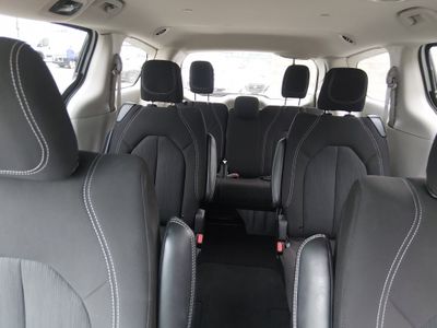 2024 Chrysler Voyager - Photo 23