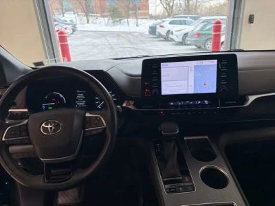 2022 Toyota Sienna XSE - Photo 18