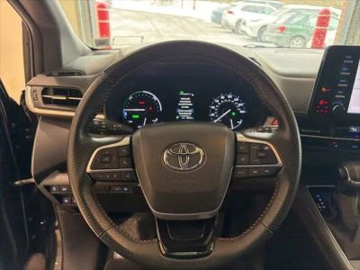 2022 Toyota Sienna XSE - Photo 17