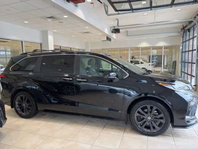 2022 Toyota Sienna XSE - Photo 8