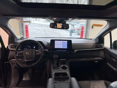 2022 Toyota Sienna XSE - Photo 15