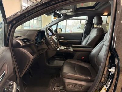 2022 Toyota Sienna XSE - Photo 11