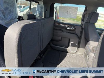 2026 Chevrolet Silverado 1500 — photo 37 view
