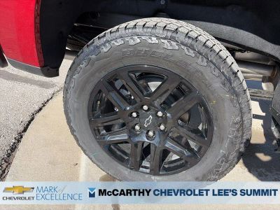 2026 Chevrolet Silverado 1500 — photo 11 view