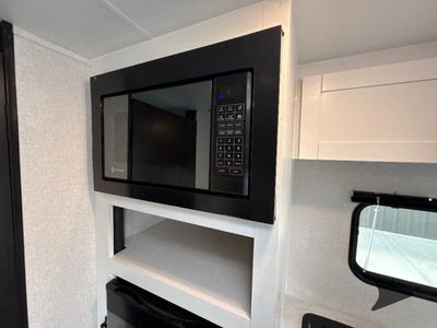 2026 Jayco Jay Flight SLX - Photo 13