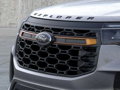 2026 Ford Explorer — photo 17 view