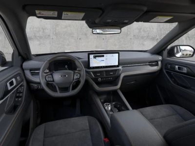 2026 Ford Explorer — photo 9 view