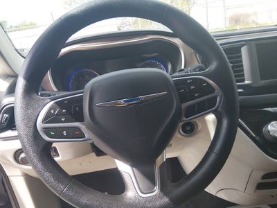 2020 Chrysler Voyager - Photo 12