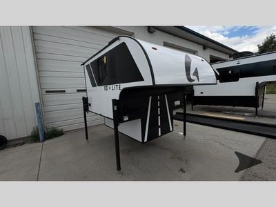 2026 Wayfinder RV GO LITE LTD — front three-quarter view