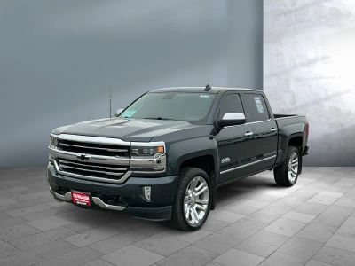 2018 Chevrolet Silverado 1500 — front three-quarter view