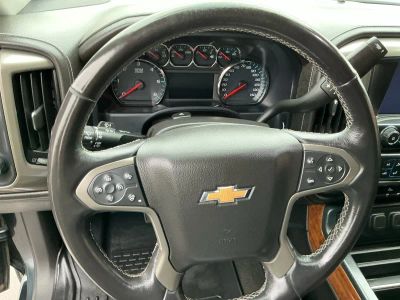 2018 Chevrolet Silverado 1500 — photo 13 view