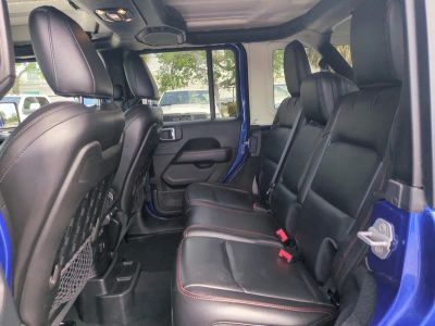 2019 Jeep Wrangler — photo 14 view