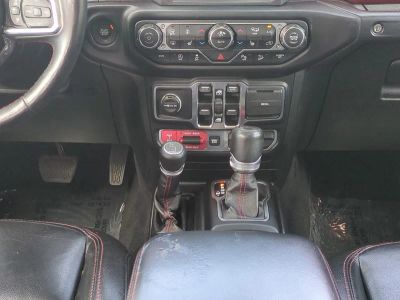 2019 Jeep Wrangler — photo 19 view