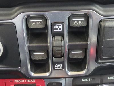 2019 Jeep Wrangler — photo 25 view