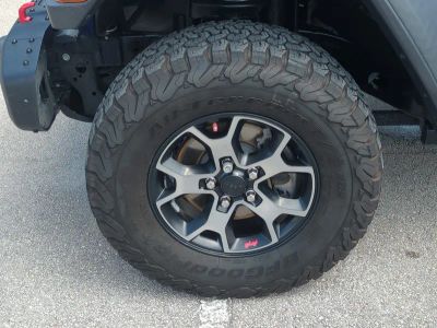 2019 Jeep Wrangler — photo 11 view