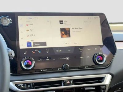 2026 Lexus RX — photo 33 view