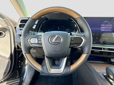 2026 Lexus RX — photo 41 view