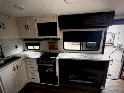 2026 Venture RV SportTrek - Photo 9