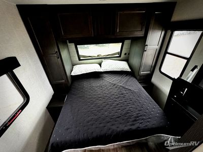 2026 Venture RV SportTrek - Photo 13