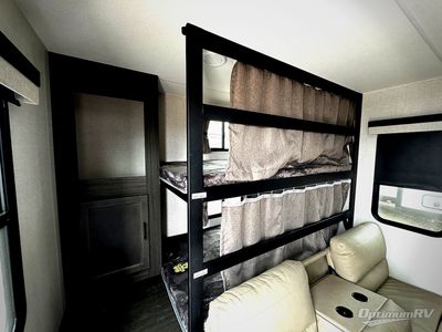 2026 Venture RV SportTrek - Photo 4