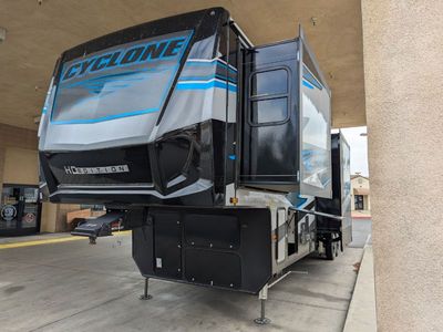 2025 Heartland Cyclone CY - Photo 6
