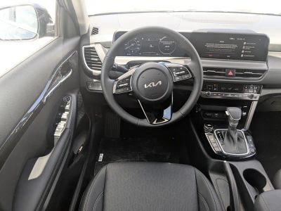 2026 Kia Seltos — photo 16 view