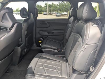 2027 Kia Telluride Hybrid — photo 18 view