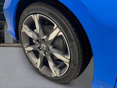 2026 Honda Civic Hatchback Hybrid - Photo 12