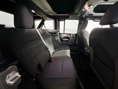 2021 Jeep Wrangler — photo 27 view