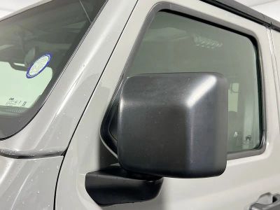 2021 Jeep Wrangler — photo 10 view