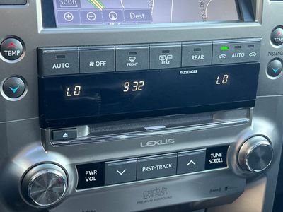 2015 Lexus GX 460 - Photo 24