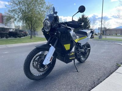 2023 Husqvarna Norden 901 - Photo 3