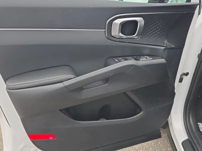 2026 Kia Sorento — photo 17 view